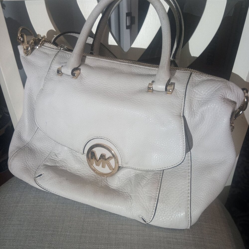 Michael Kors white pocketbook